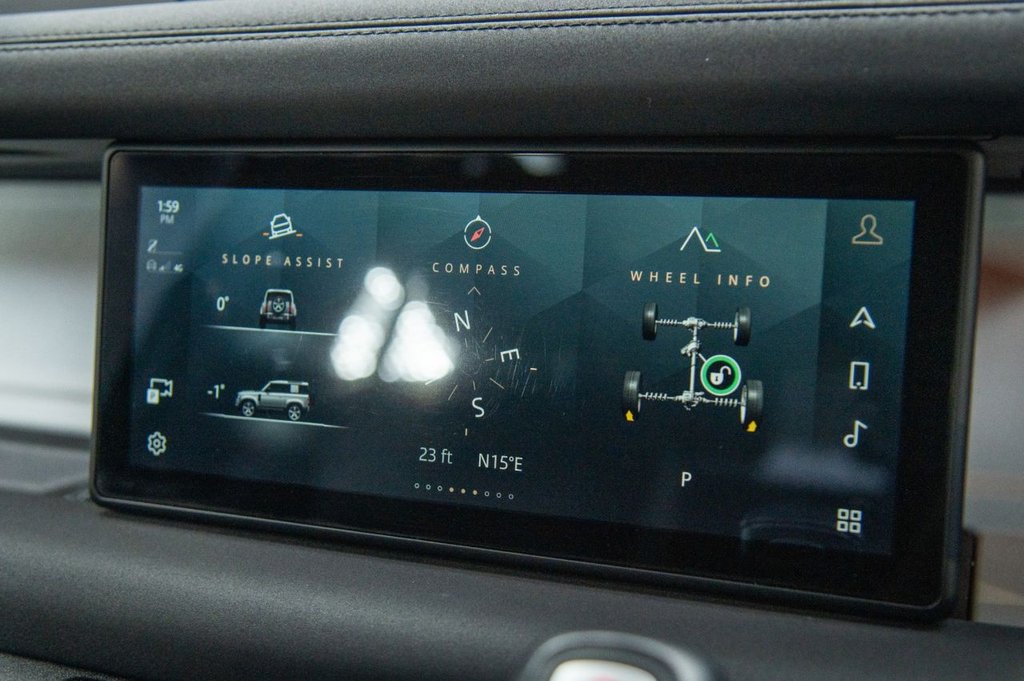 Used Land Rover Defender 2022 for sale - 76356213: Photo 43