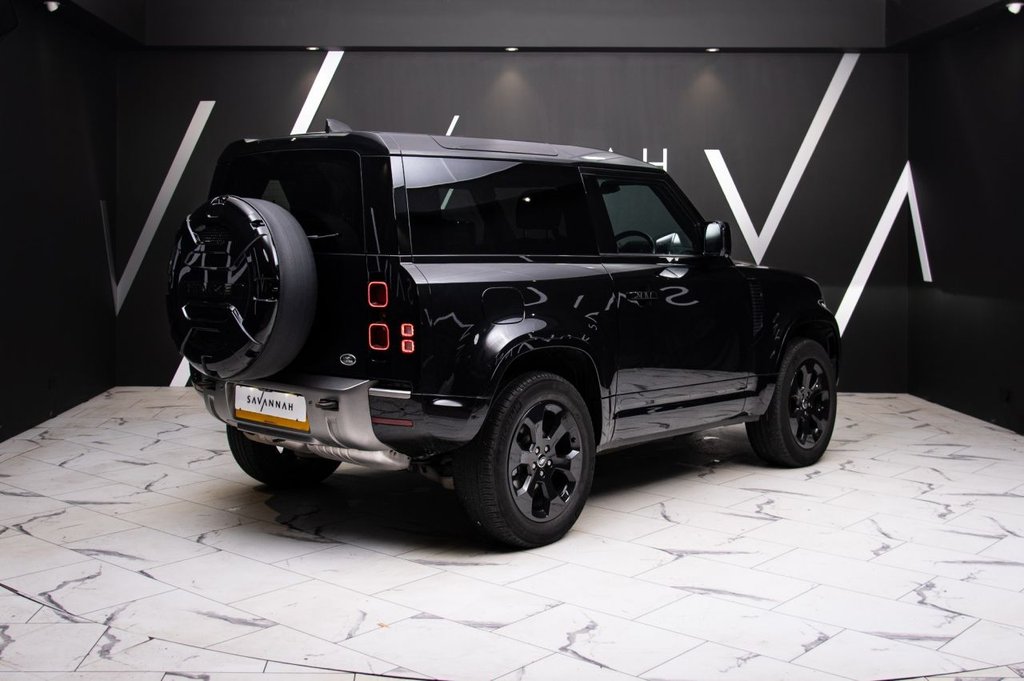 Used Land Rover Defender 2022 for sale - 76356213: Photo 8