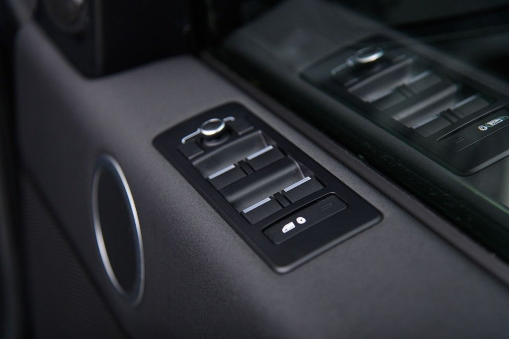 Used Land Rover Discovery 2018 for sale - 77139627: Photo 27