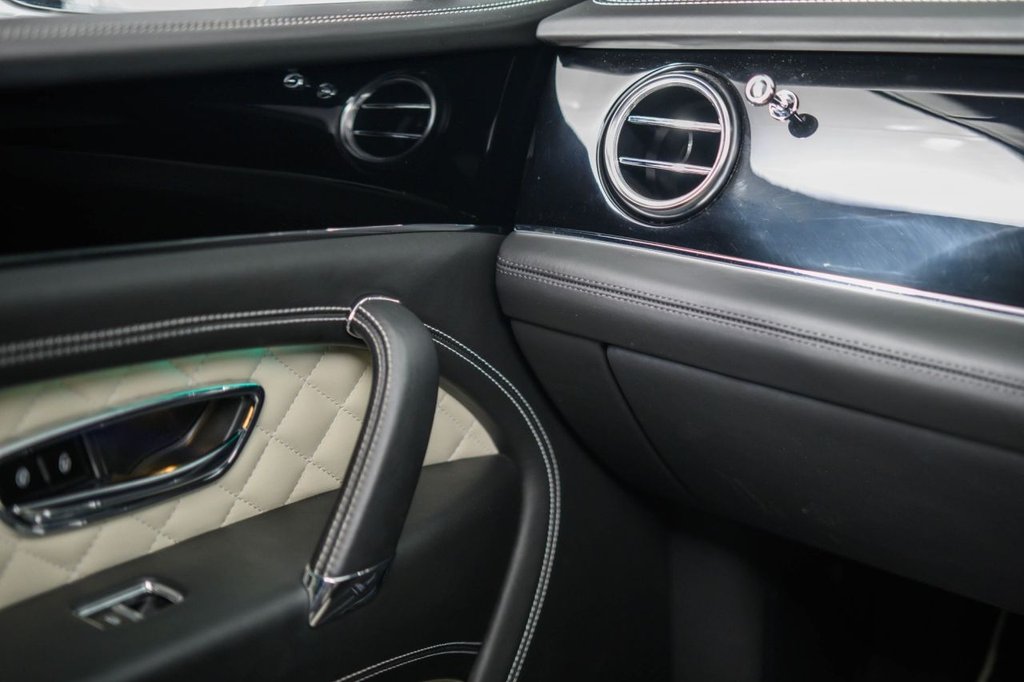 Used Bentley Bentayga 2019 for sale - 78200805: Photo 30