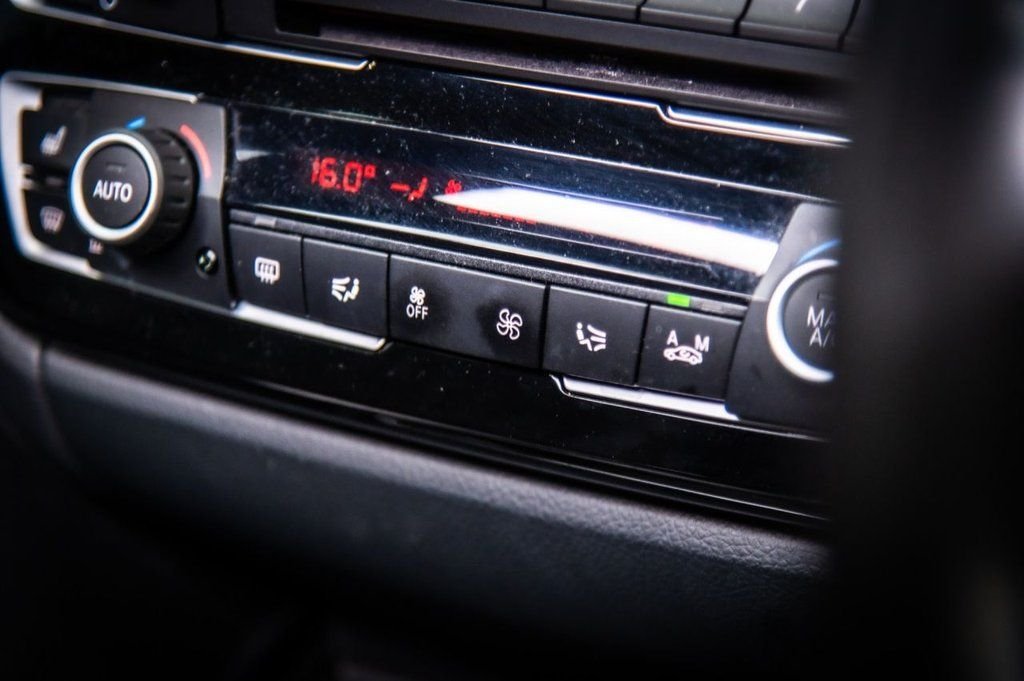 Used BMW 3 Series 2018 for sale - 77498684: Photo 27