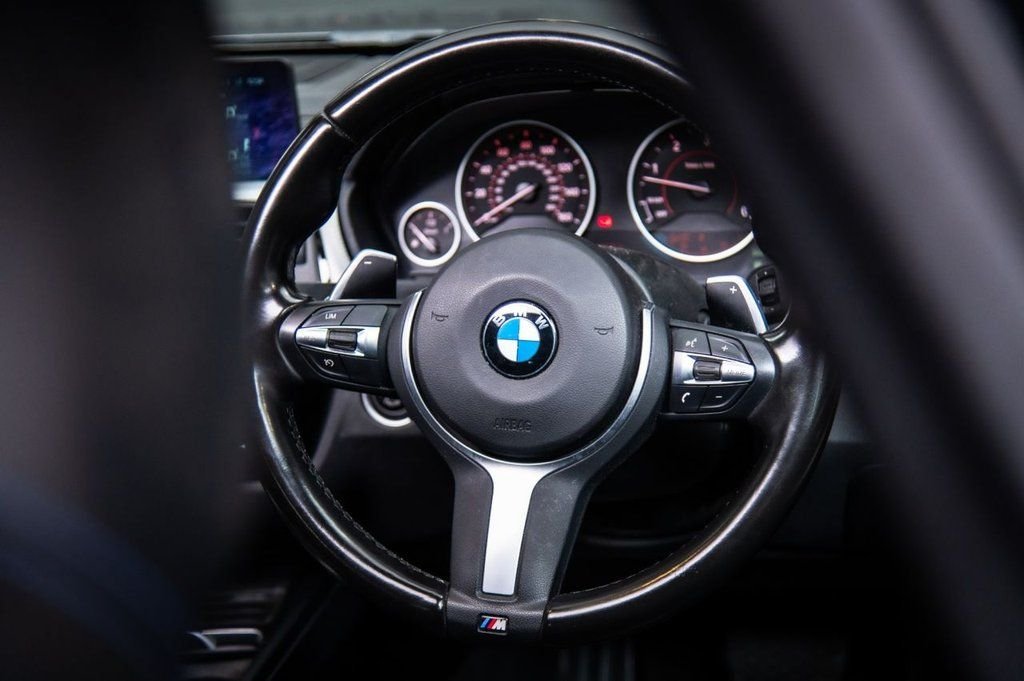 Used BMW 3 Series 2018 for sale - 77498684: Photo 29