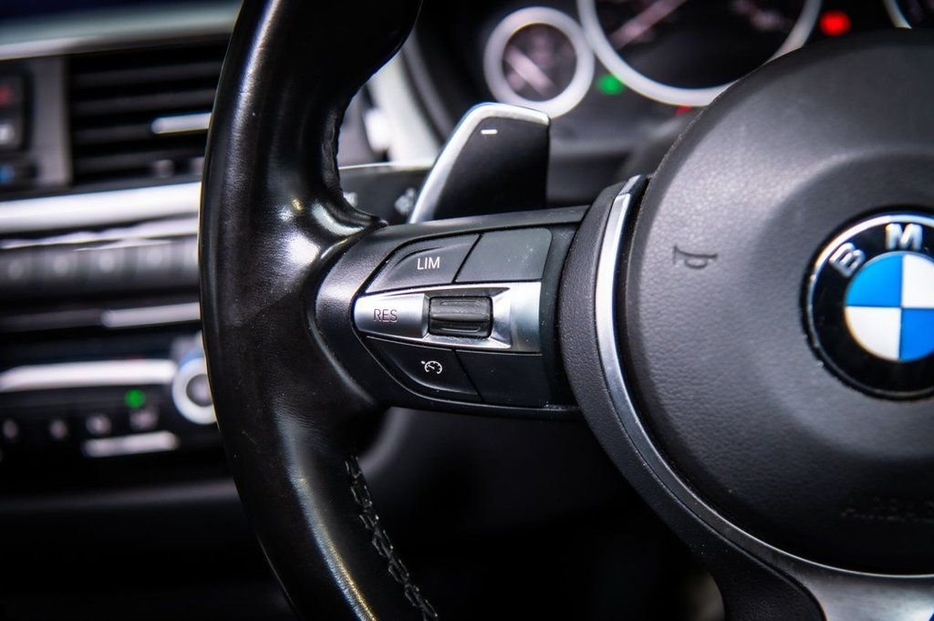 Used BMW 3 Series 2018 for sale - 77498684: Photo 30