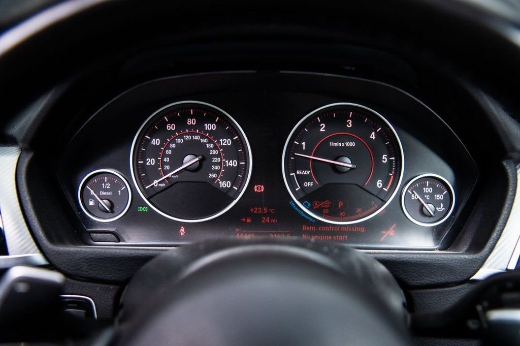 Used BMW 3 Series 2018 for sale - 77498684: Photo 32