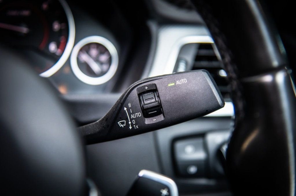 Used BMW 3 Series 2018 for sale - 77498684: Photo 43