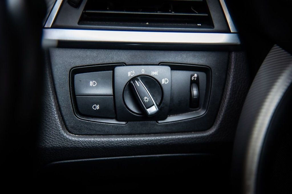 Used BMW 3 Series 2018 for sale - 77498684: Photo 44