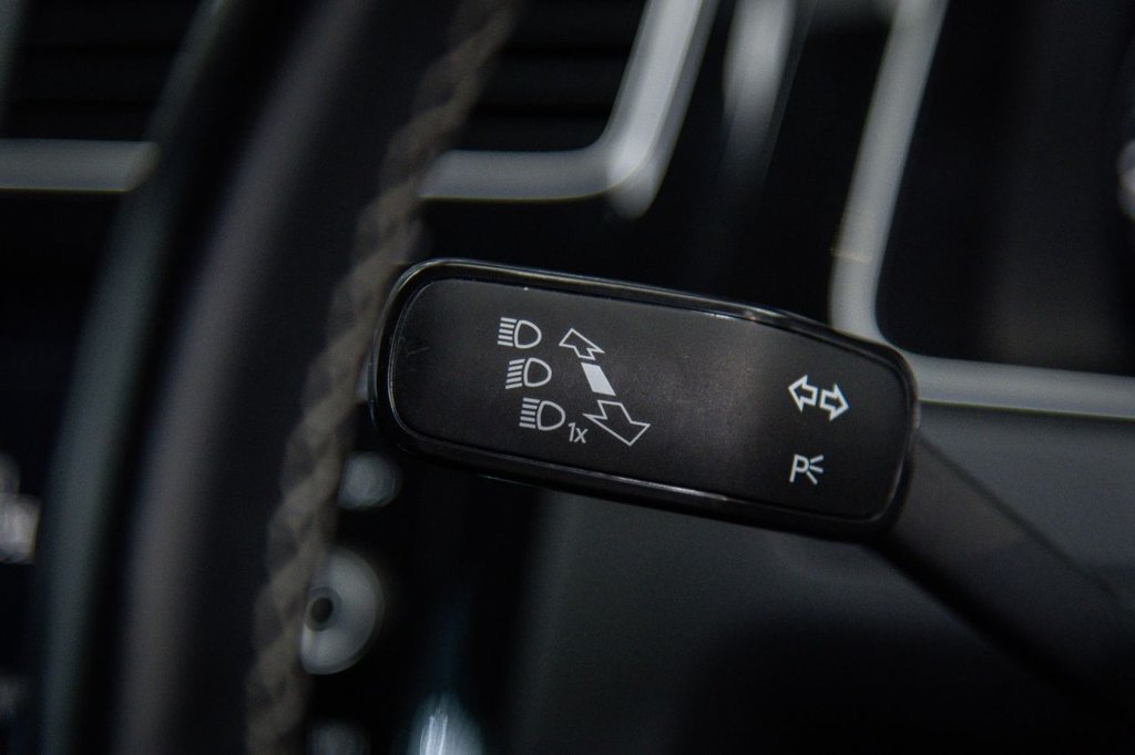 Used Volkswagen Golf 2019 for sale - 76855097: Photo 34