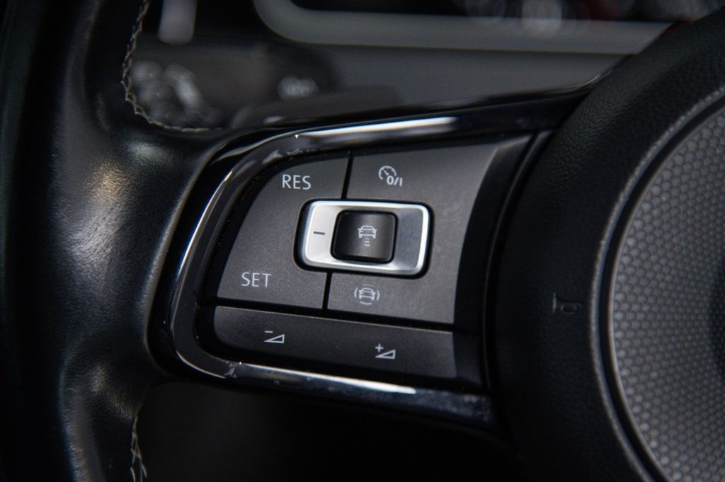 Used Volkswagen Golf 2019 for sale - 76855097: Photo 37