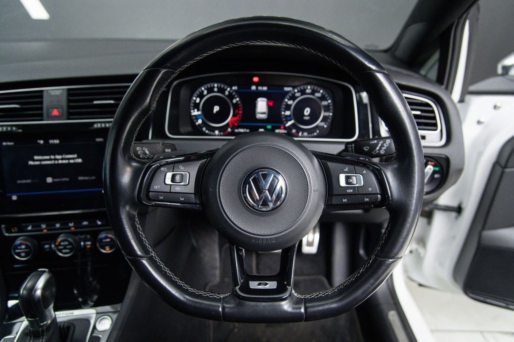 Used Volkswagen Golf 2019 for sale - 76855097: Photo 38