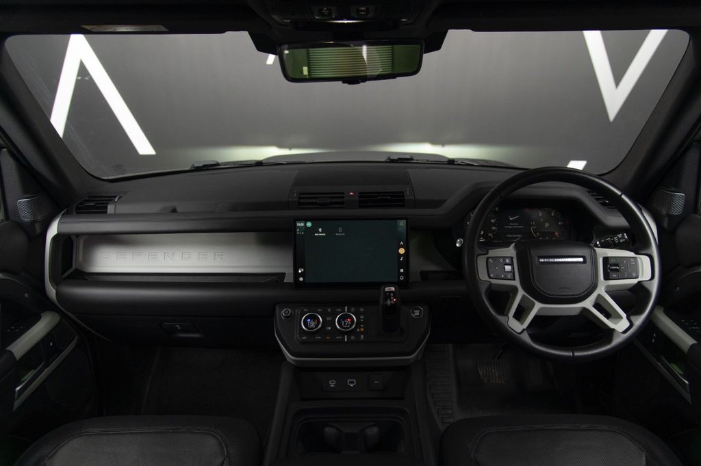 Used Land Rover Defender 2024 for sale - 76654959: Photo 15