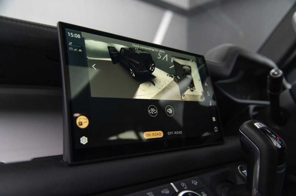 Used Land Rover Defender 2024 for sale - 76654959: Photo 18