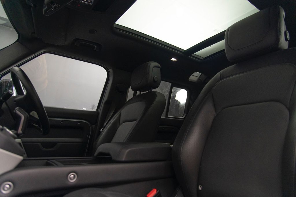 Used Land Rover Defender 2024 for sale - 76654959: Photo 19