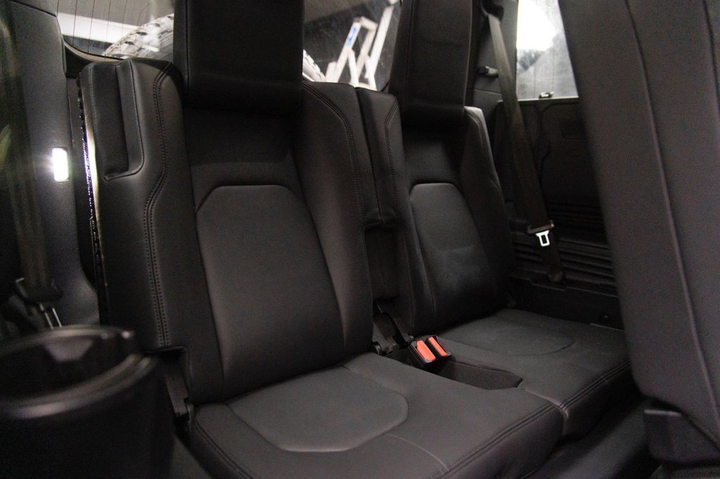 Used Land Rover Defender 2024 for sale - 76654959: Photo 25