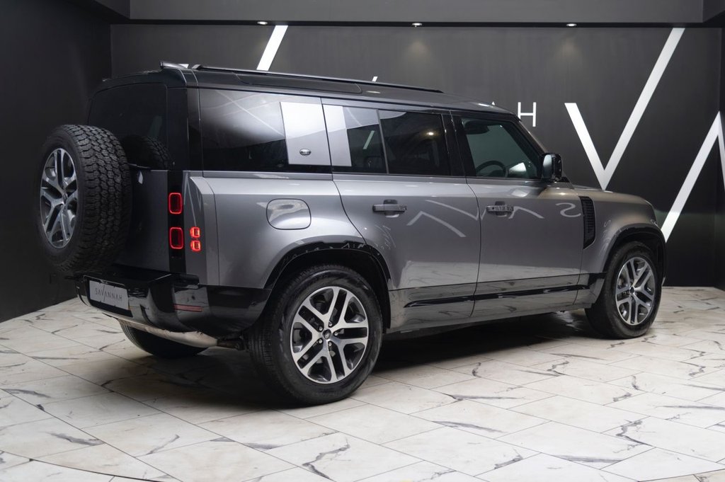 Used Land Rover Defender 2024 for sale - 76654959: Photo 8