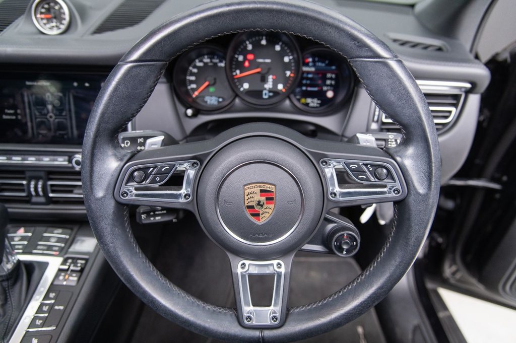 Used Porsche Macan 2021 for sale - 75986177: Photo 14