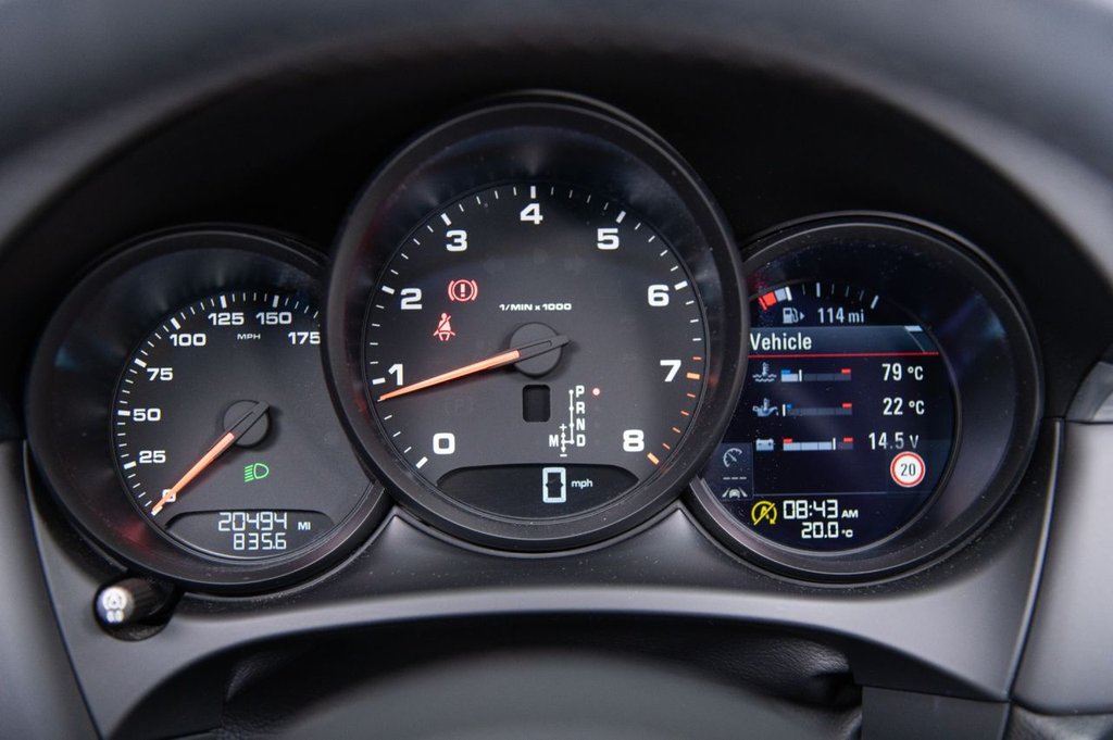 Used Porsche Macan 2021 for sale - 75986177: Photo 17