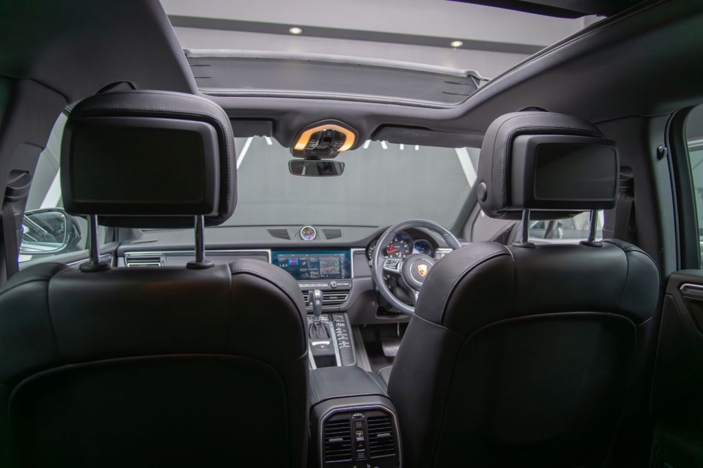 Used Porsche Macan 2021 for sale - 75986177: Photo 24