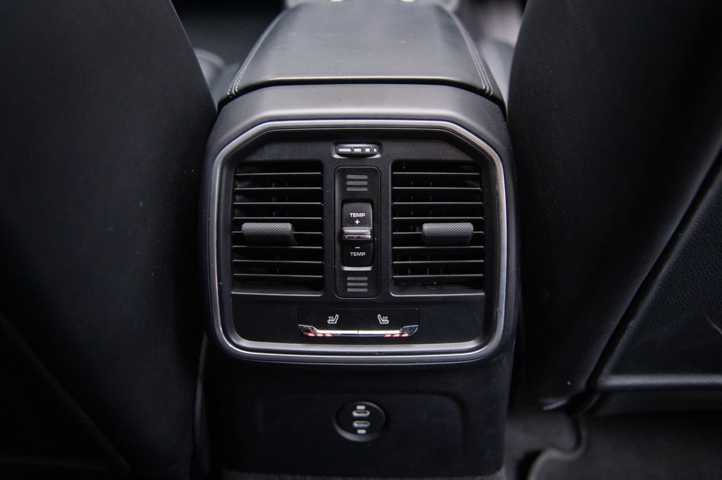 Used Porsche Macan 2021 for sale - 75986177: Photo 29