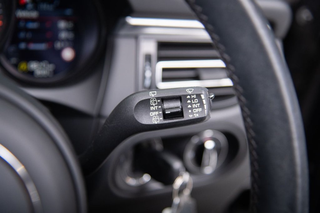 Used Porsche Macan 2021 for sale - 75986177: Photo 34