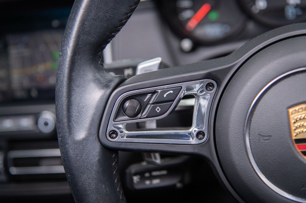 Used Porsche Macan 2021 for sale - 75986177: Photo 36