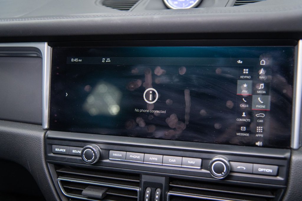 Used Porsche Macan 2021 for sale - 75986177: Photo 44