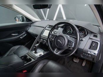Used Jaguar E-Pace 2018 for sale - 75831745: Photo