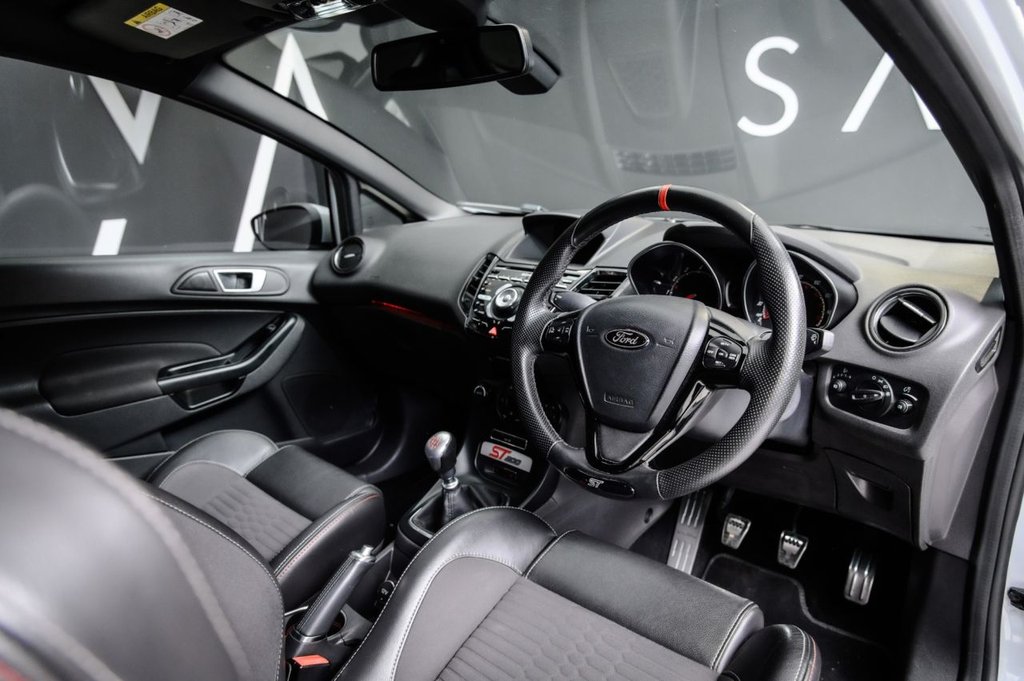 Used Ford Fiesta 2016 for sale - 76686000: Photo 2