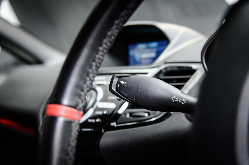 Used Ford Fiesta 2016 for sale - 76686000: Photo 5