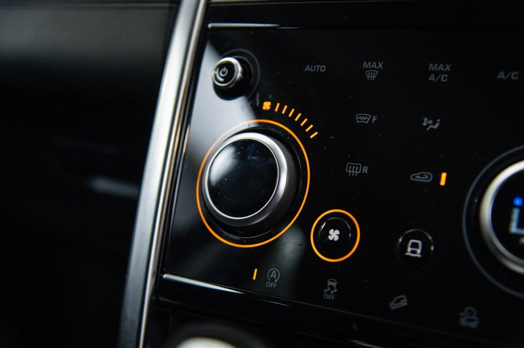 Used Land Rover Discovery Sport 2019 for sale - 76267171: Photo 22