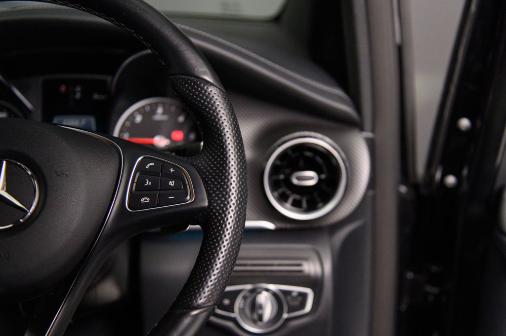 Used Mercedes-Benz V-Class 2024 for sale - 76740735: Photo 16