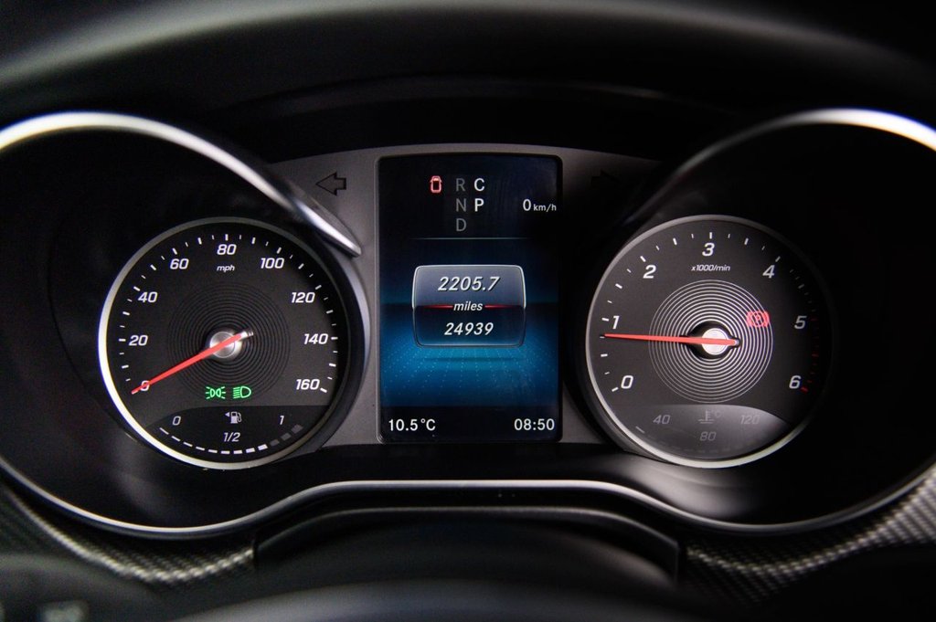 Used Mercedes-Benz V-Class 2024 for sale - 76740735: Photo 17