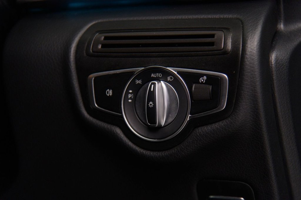 Used Mercedes-Benz V-Class 2024 for sale - 76740735: Photo 21