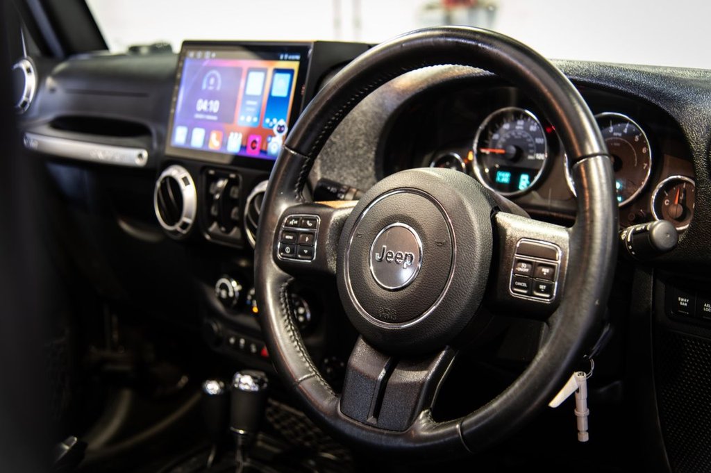 Used Jeep Wrangler 2018 for sale - 76029573: Photo 2