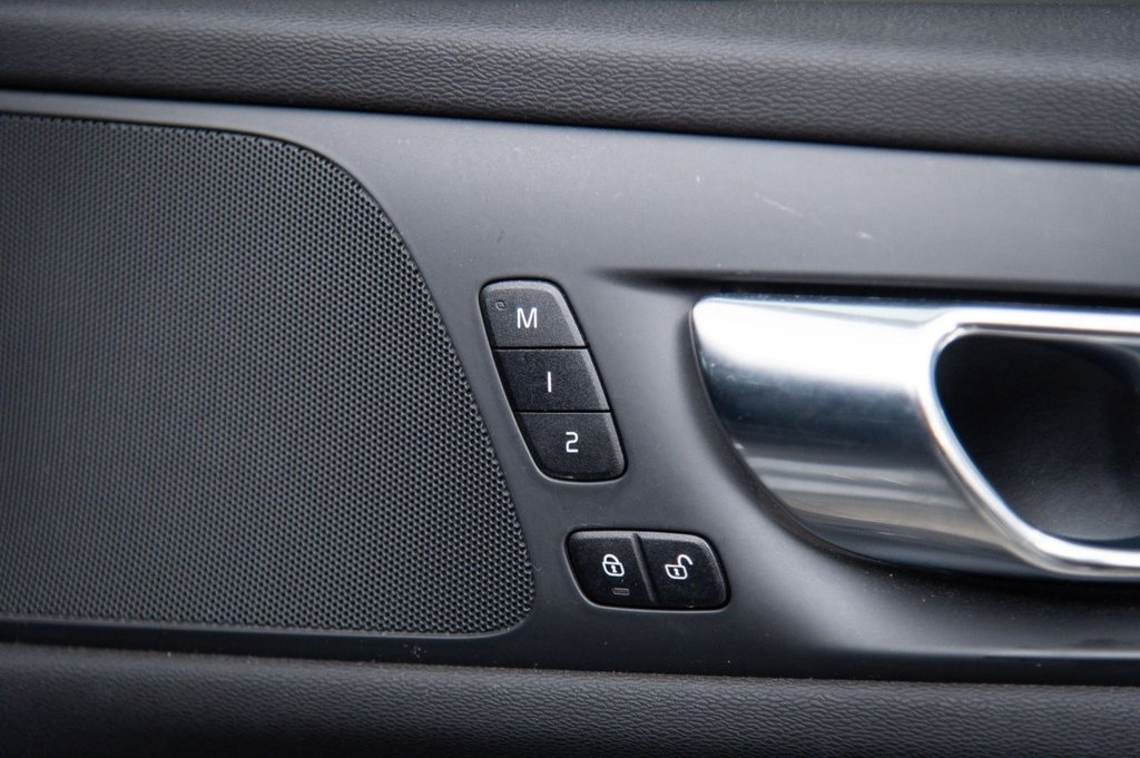 Used Volvo V60 2019 for sale - 76105684: Photo 24