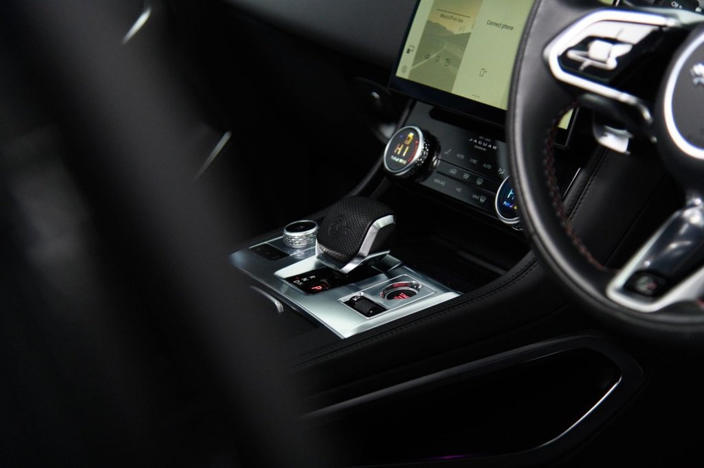 Used Jaguar F-Pace 2021 for sale - 76855207: Photo 16