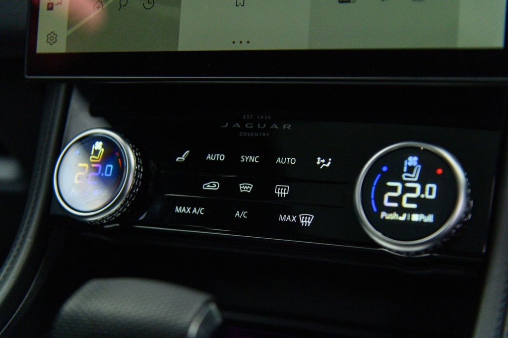 Used Jaguar F-Pace 2021 for sale - 76855207: Photo 17