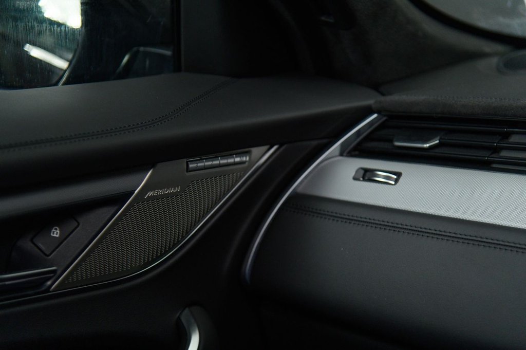 Used Jaguar F-Pace 2021 for sale - 76855207: Photo 25