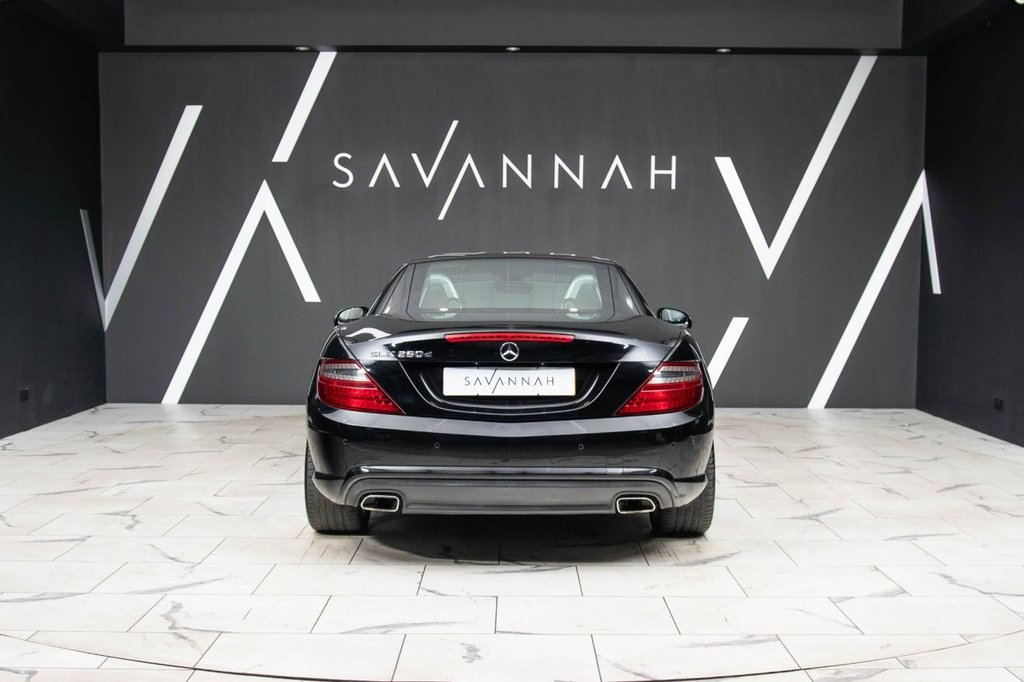 Used Mercedes-Benz SLK 2015 for sale - 77719422: Photo 11