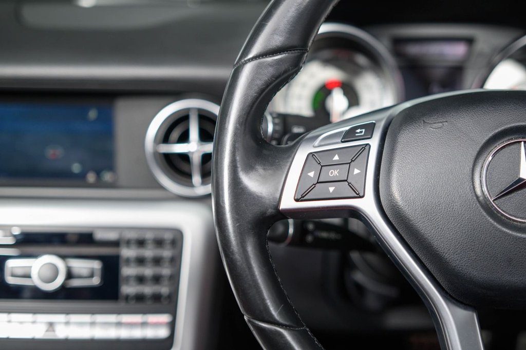 Used Mercedes-Benz SLK 2015 for sale - 77719422: Photo 25