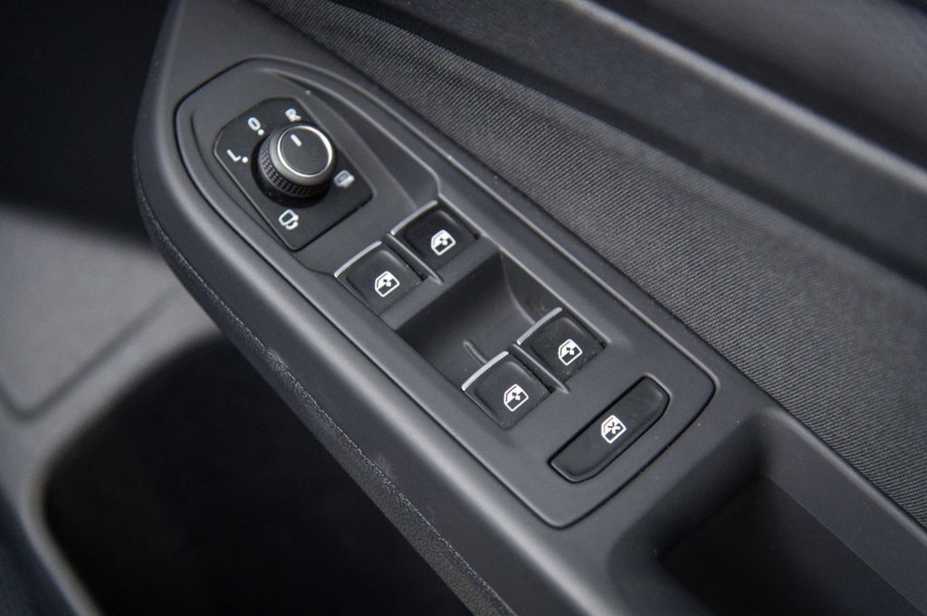 Used Volkswagen Golf 2021 for sale - 76386199: Photo 30