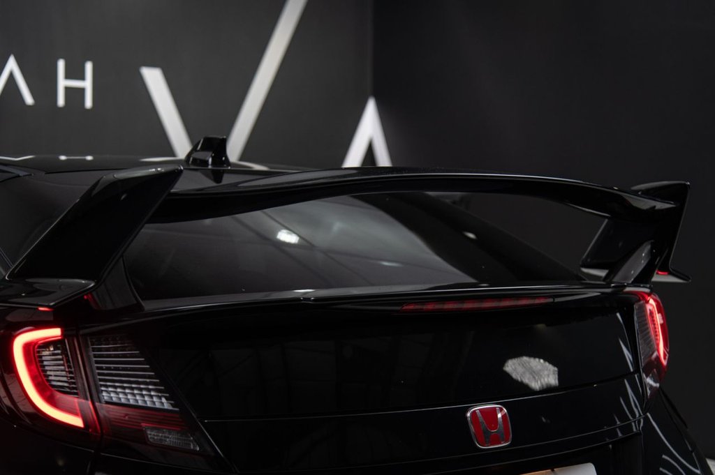 Used Honda Civic 2017 for sale - 76686151: Photo 12