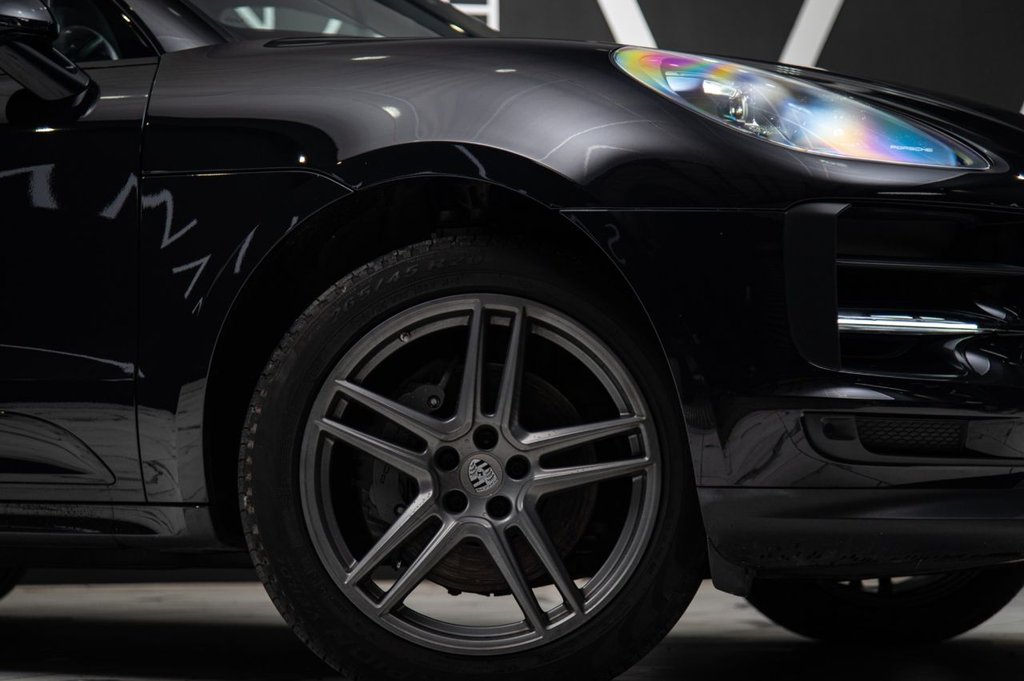 Used Porsche Macan 2021 for sale - 76291634: Photo 12