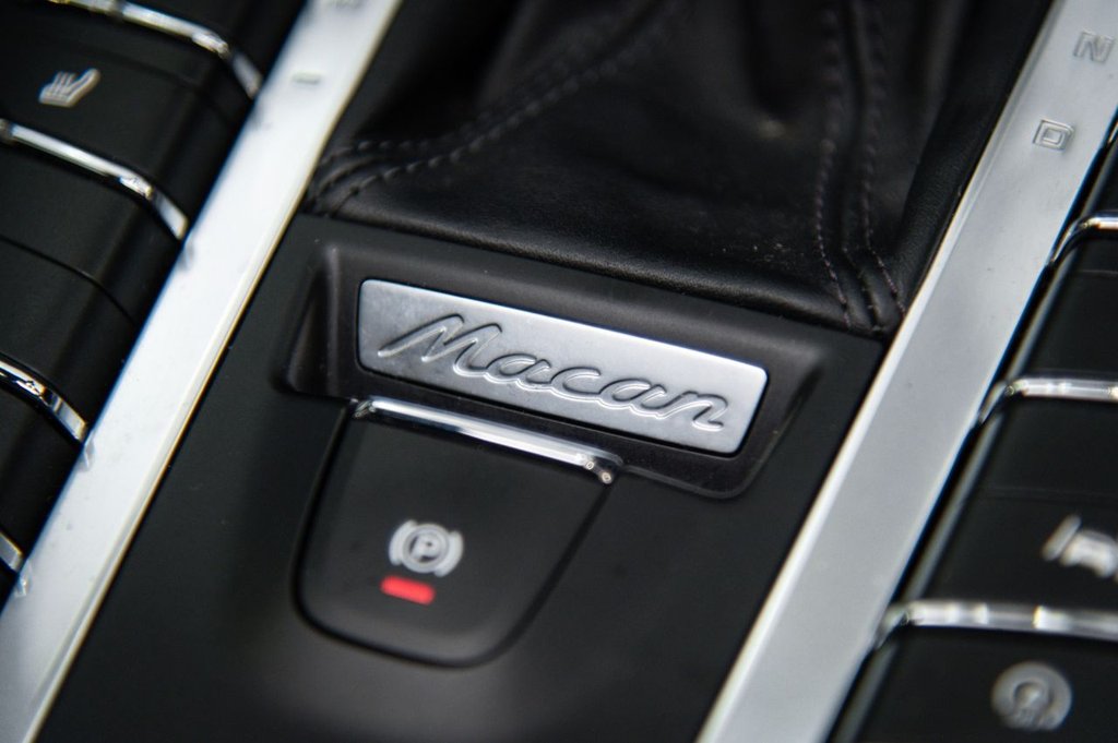 Used Porsche Macan 2021 for sale - 76291634: Photo 21