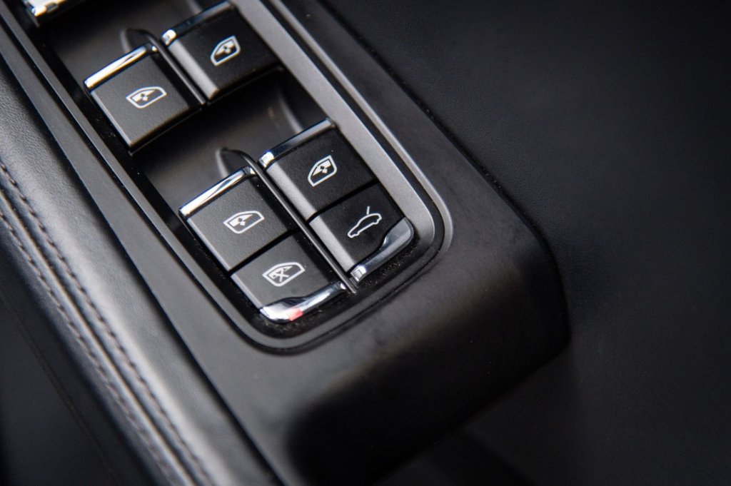 Used Porsche Macan 2021 for sale - 76291634: Photo 36