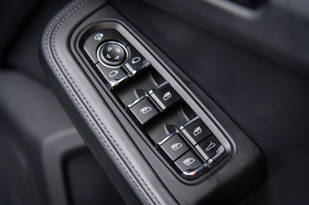 Used Porsche Macan 2021 for sale - 76291634: Photo 37