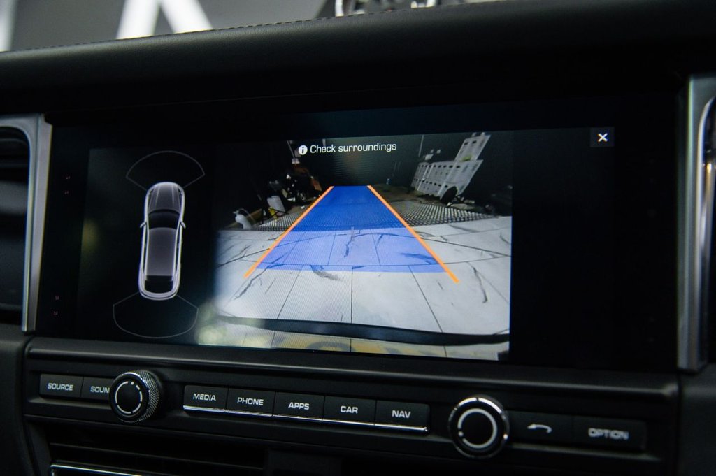 Used Porsche Macan 2021 for sale - 76291634: Photo 39