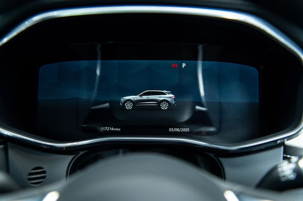 Used Jaguar F-Pace 2021 for sale - 74834231: Photo 18
