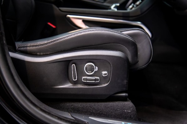 Used Jaguar F-Pace 2021 for sale - 74834231: Photo 38