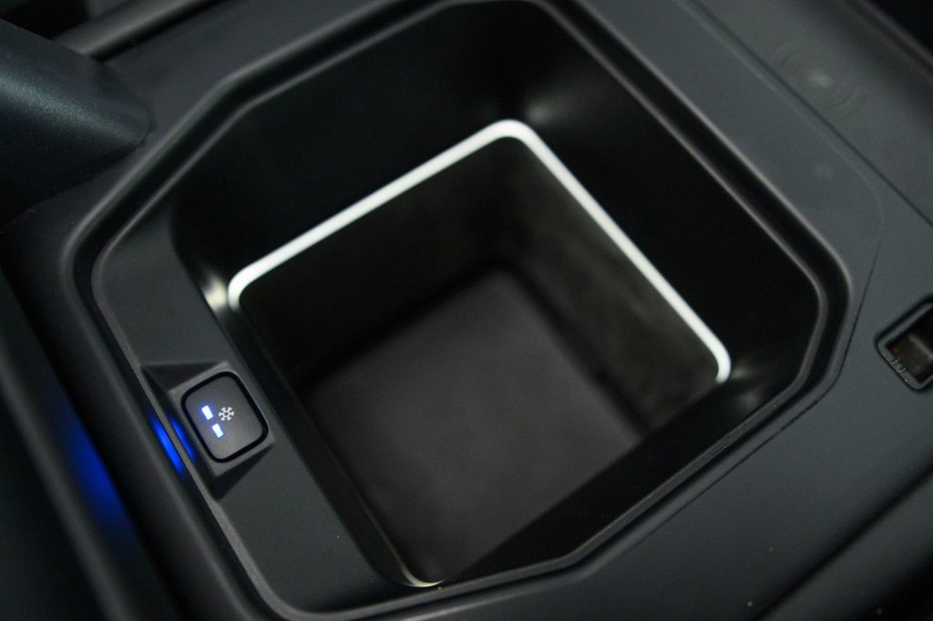 Used Land Rover Defender 2020 for sale - 77341978: Photo 33