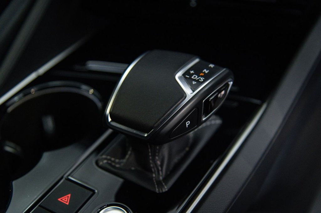 Used Volkswagen Touareg 2020 for sale - 76367990: Photo 44
